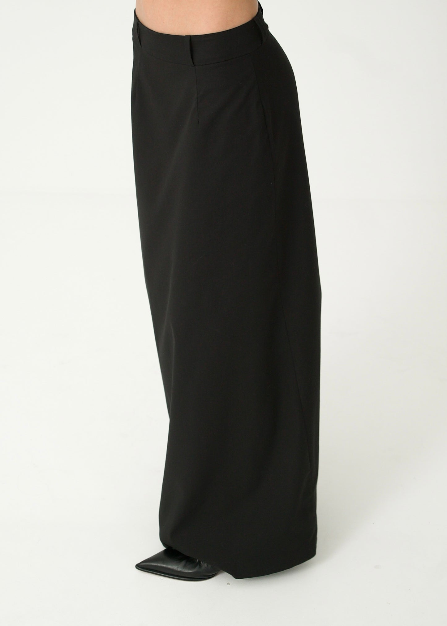 Maxi Linda skirt in black