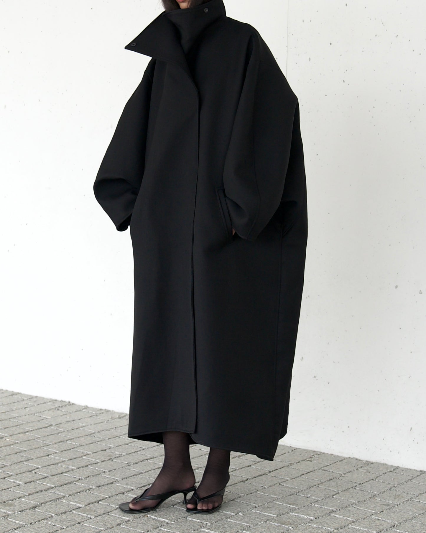 Mia Coat Mid-Season in black