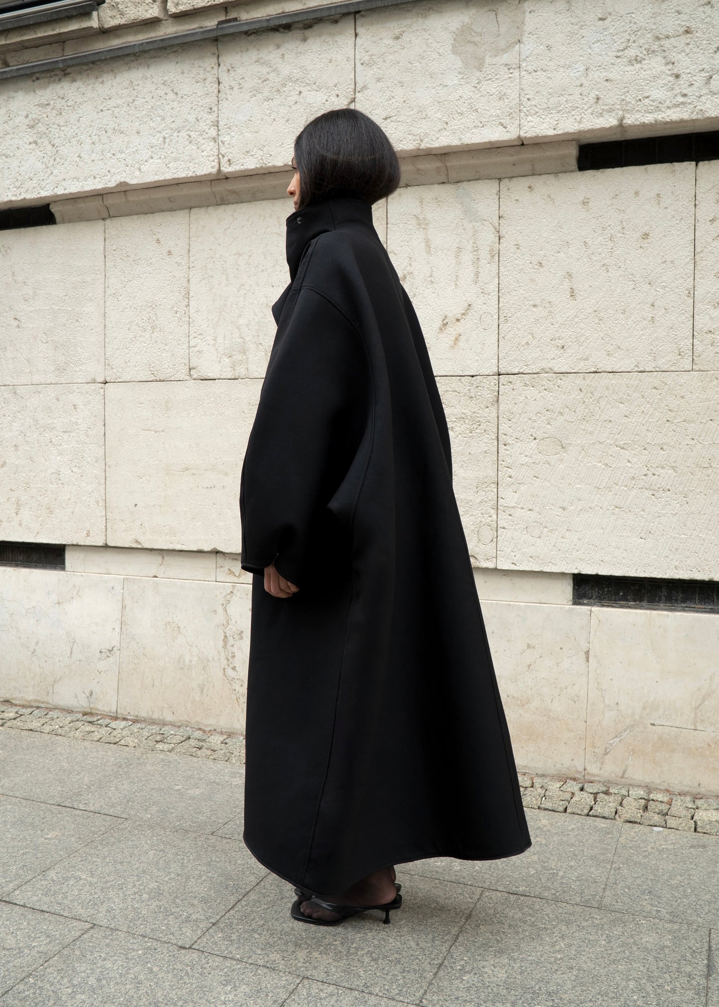 Mia Coat Mid-Season in black